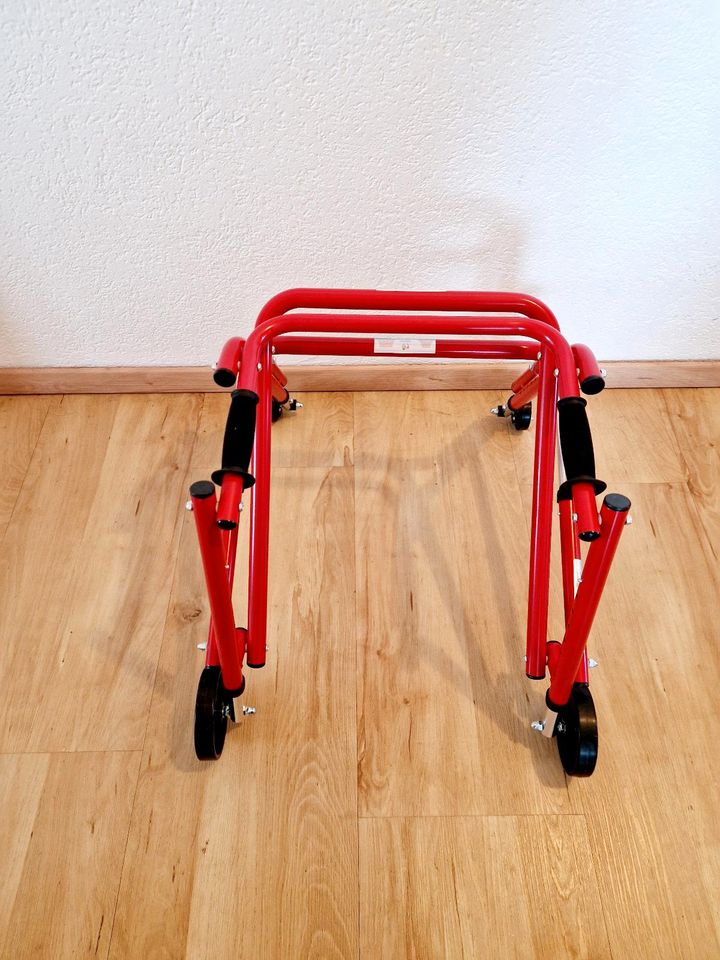 Kinderrollator Gehwagen Gehlernhilfe Rollator Gehhilfe in Stockach