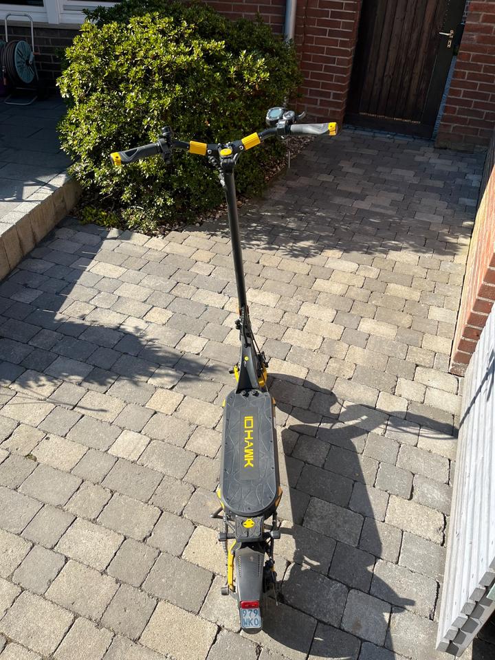 E- Scooter IO HAWK Nine 500W / 20 km/h / nur 296km / neuwertig in Krefeld