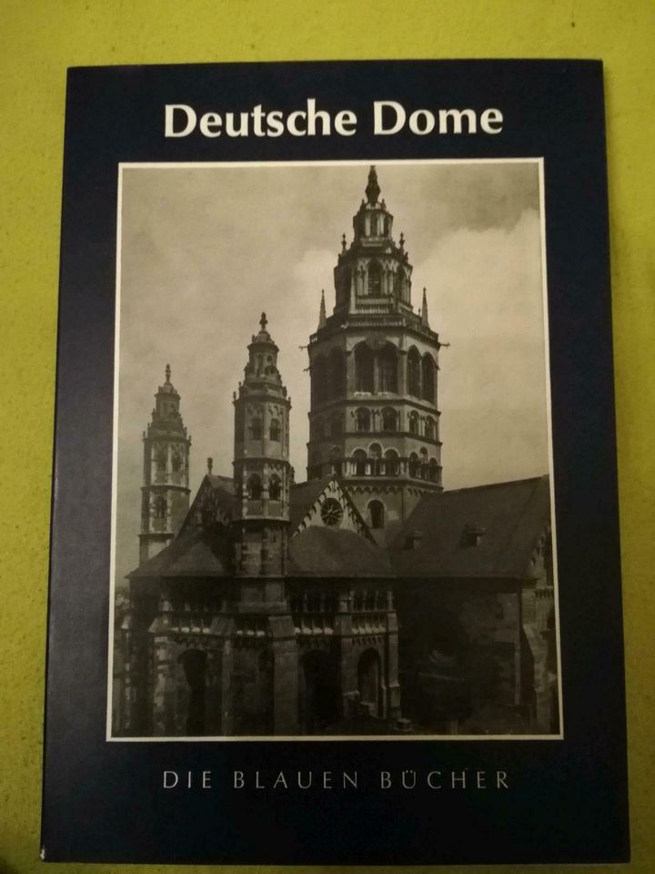 Deutsche Dome aus der Serie Die blauen Bücher in Kornwestheim