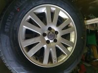 Volvo XC 90 Alufelgen mit Alljahresreifen 235/65 R17 7x17 ET49 Hamburg - Hamburg-Nord Vorschau