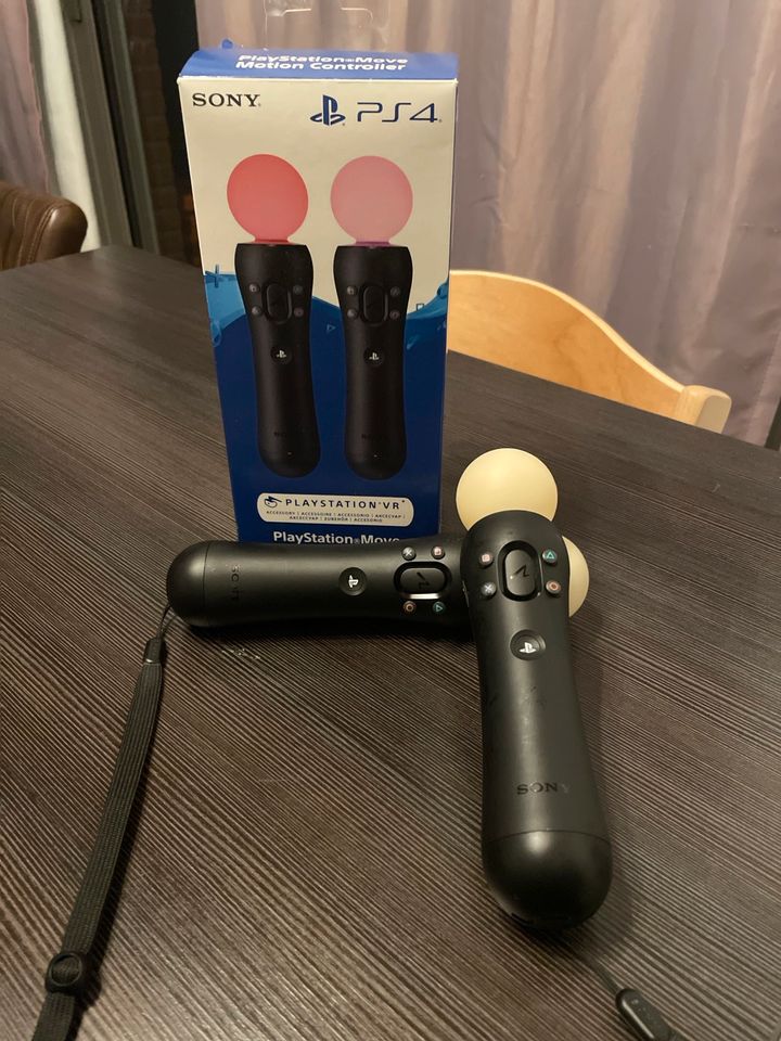 Ps4 Move Motion Controller Twin Pack in Habighorst