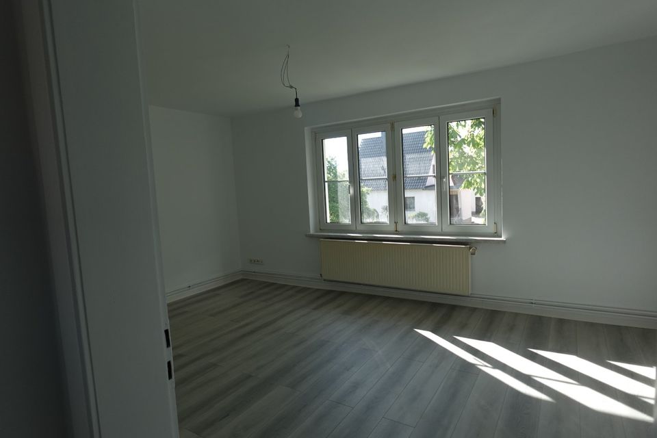 3 Raum Etagenwohnung im Schachdorf zu vermieten in Schachdorf Ströbeck