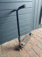 NKD Stunt-Scooter ; Regenbogenfarben Nordrhein-Westfalen - Heiden Vorschau