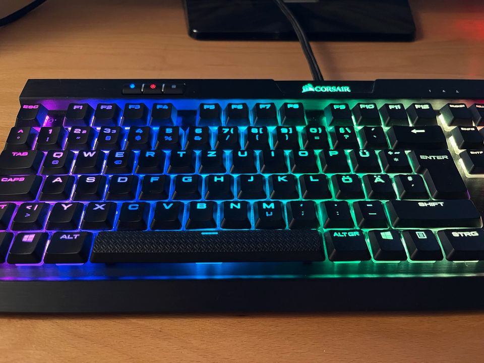 Corsair K70 RGB MK.2 Low Profile Rapidfire in Braunschweig