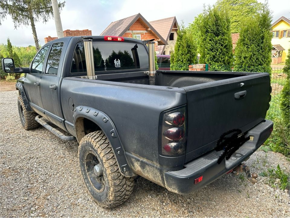 Dodge Ram 2500 in Adlkofen