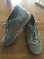 NEU! Hogan Sneakers in Beige Gr 41 Kr. München - Unterföhring Vorschau