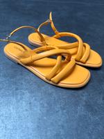 Gelbe Sandalen , flach , in 39 Leipzig - Lindenthal Vorschau
