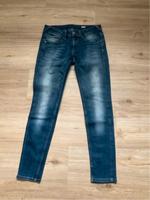 Jeans Hilfiger Damen Gr. 36 Niedersachsen - Soltau Vorschau