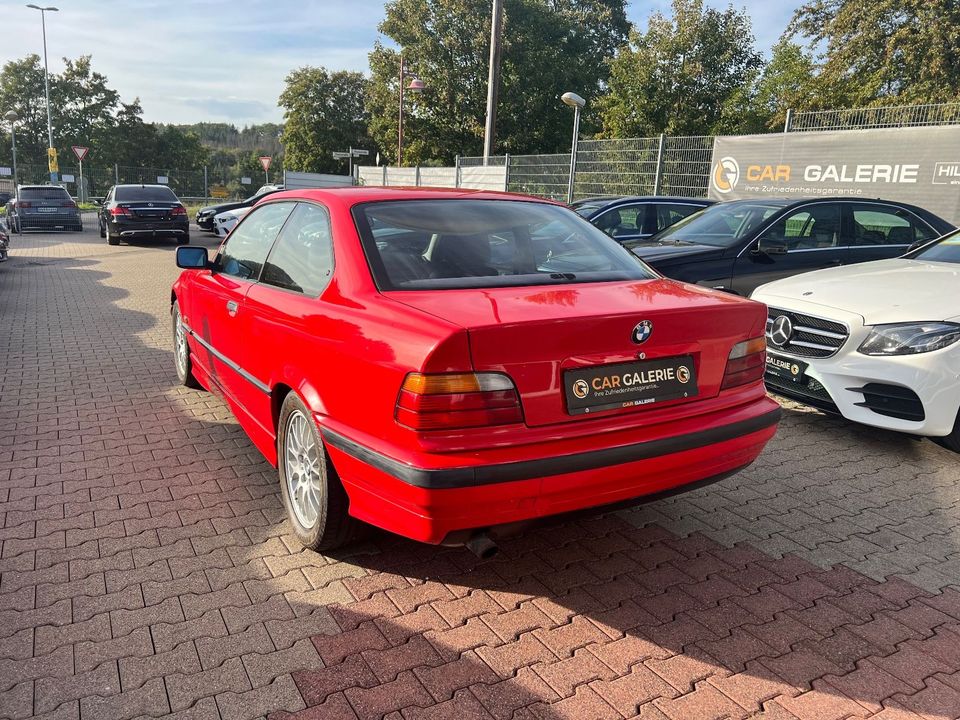 BMW 318is E36  Coupé*1-HAND*RENTNERFAHRZ*ORIGINALZUS in Hilgert