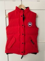 Neu mit Etikett Canada Goose Damen Weste rot Gr. XS 34 Niedersachsen - Wedemark Vorschau