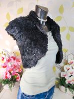 Bershka New Year Pailletten Plüsch Fell Bolero Jacke S 36 Black Nordrhein-Westfalen - Übach-Palenberg Vorschau