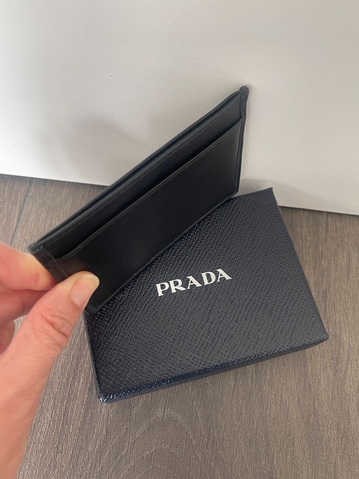 PRADA Milano Leder Kartenetui Schwarz mit Silber Logo NEU in Pirmasens