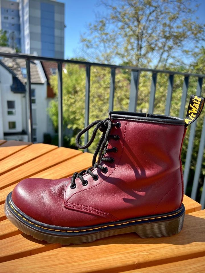 Dr. Martens Cherry Red Stiefel | Größe 36 in Frankfurt am Main