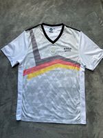 Trikot "Weltmeistertrainer Jogi Löw" M, Deutschland Shirt Fußball Sachsen-Anhalt - Egeln Vorschau