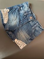 Kurze Jeans Hose Shorts mit Spitze Gr.92 Sachsen - Radebeul Vorschau