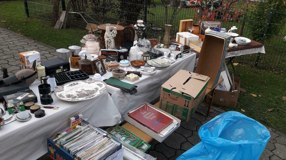 Verkaufe Flohmarktartikel Haushaltswaren Flohmarktsachen Hausrat in Murnau am Staffelsee