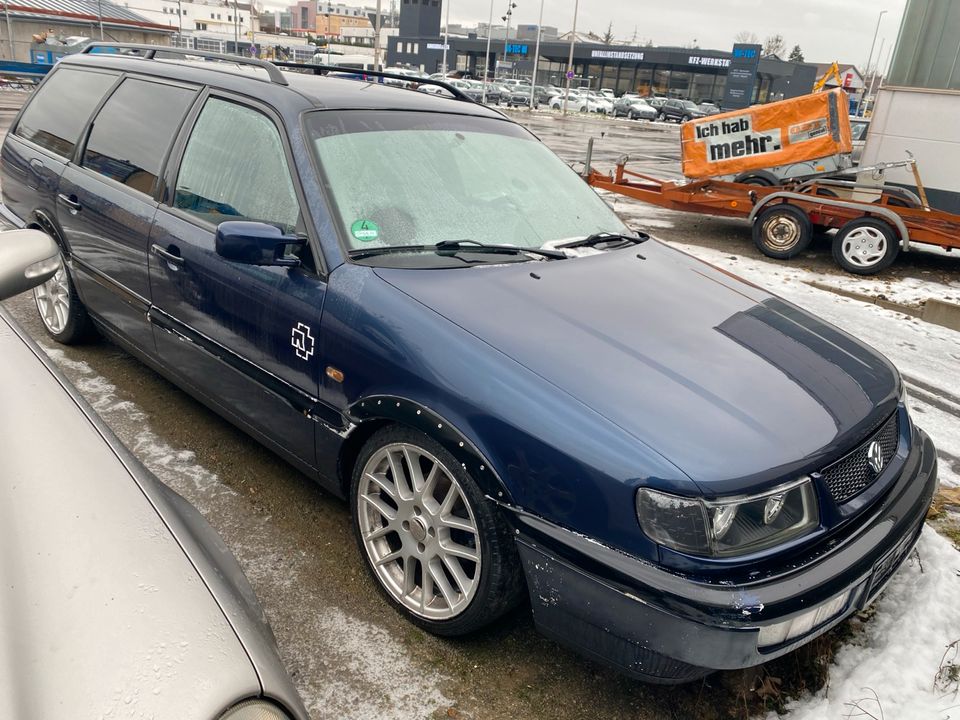 VW Passat 35i | Schlachtfest Teile Türe Motorhaube Felgen in Backnang