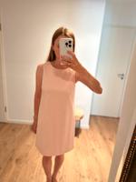 Kleid von Mohito Gr.32 Frankfurt am Main - Kalbach-Riedberg Vorschau
