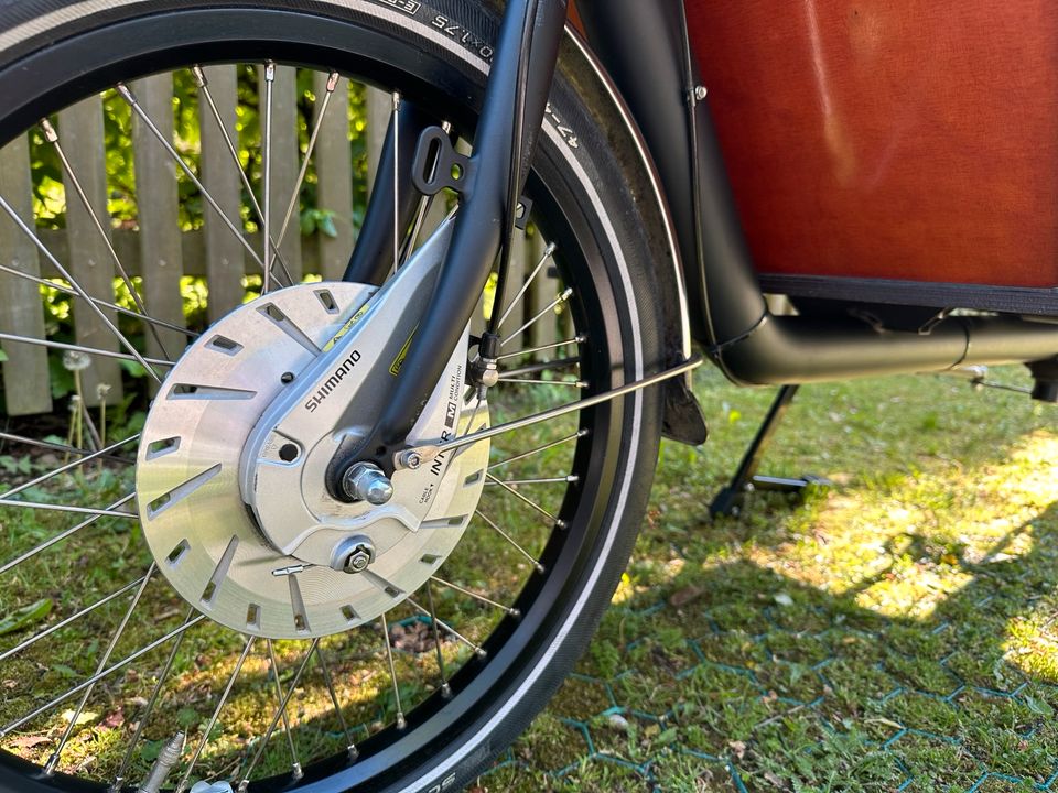 Lastenrad Bakfiets Cargo Long sehr gepflegt ohne Mängel in München