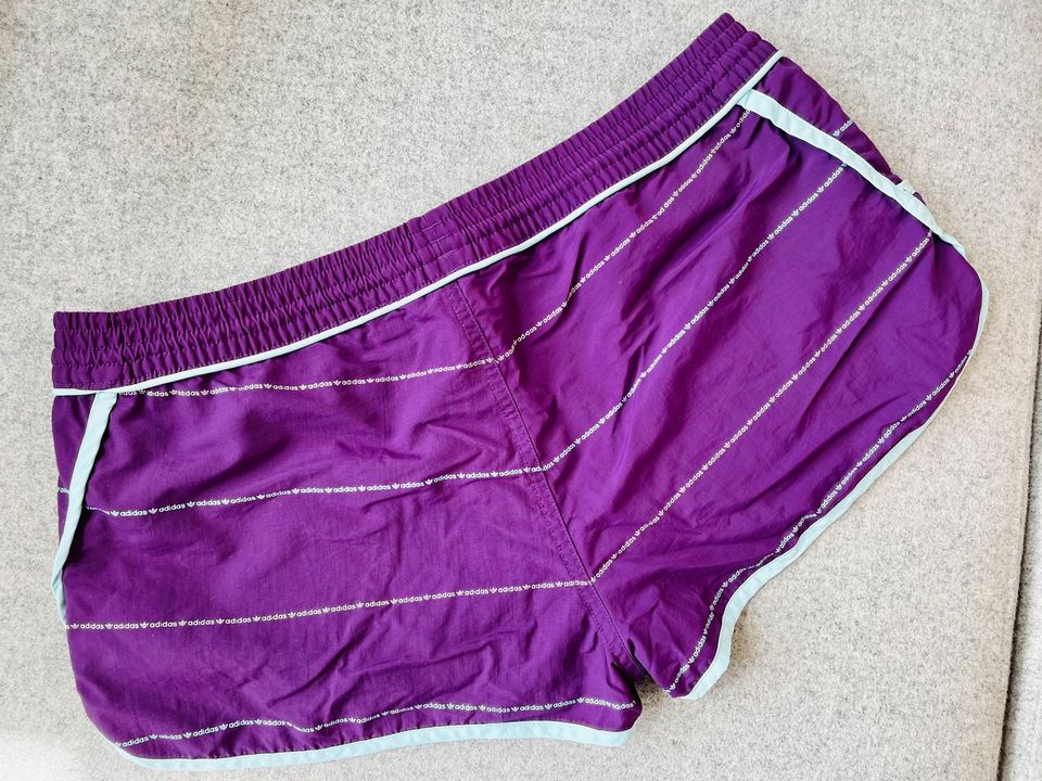 Coole ADIDAS Bade Shorts M Gr.40 lila in Konstanz