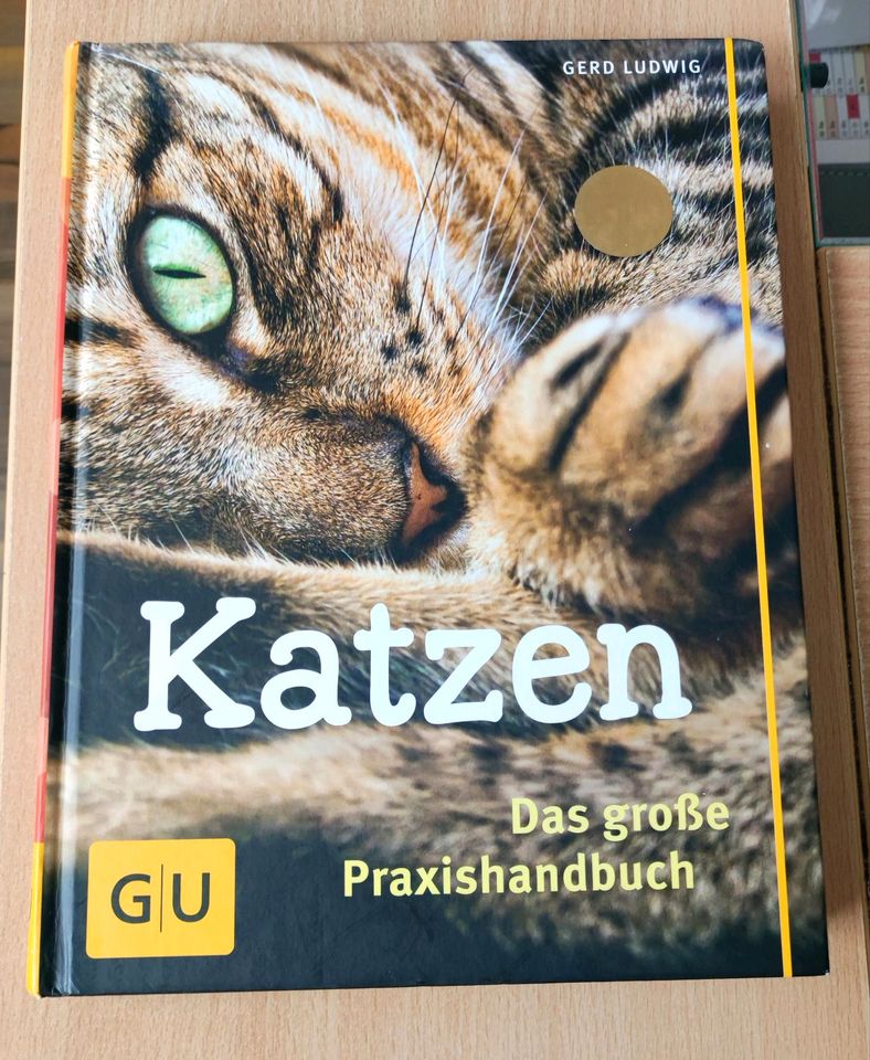 Katzen - Das große Praxishandbuch in Gescher