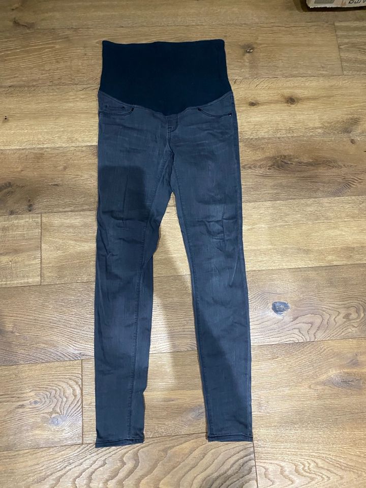 Umstandshose Jeans Jeggings Leggings H&M Mama in Reinbek