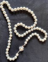 Hübsche echte Perlenkette mit 333 Goldschliesse Niedersachsen - Hameln Vorschau