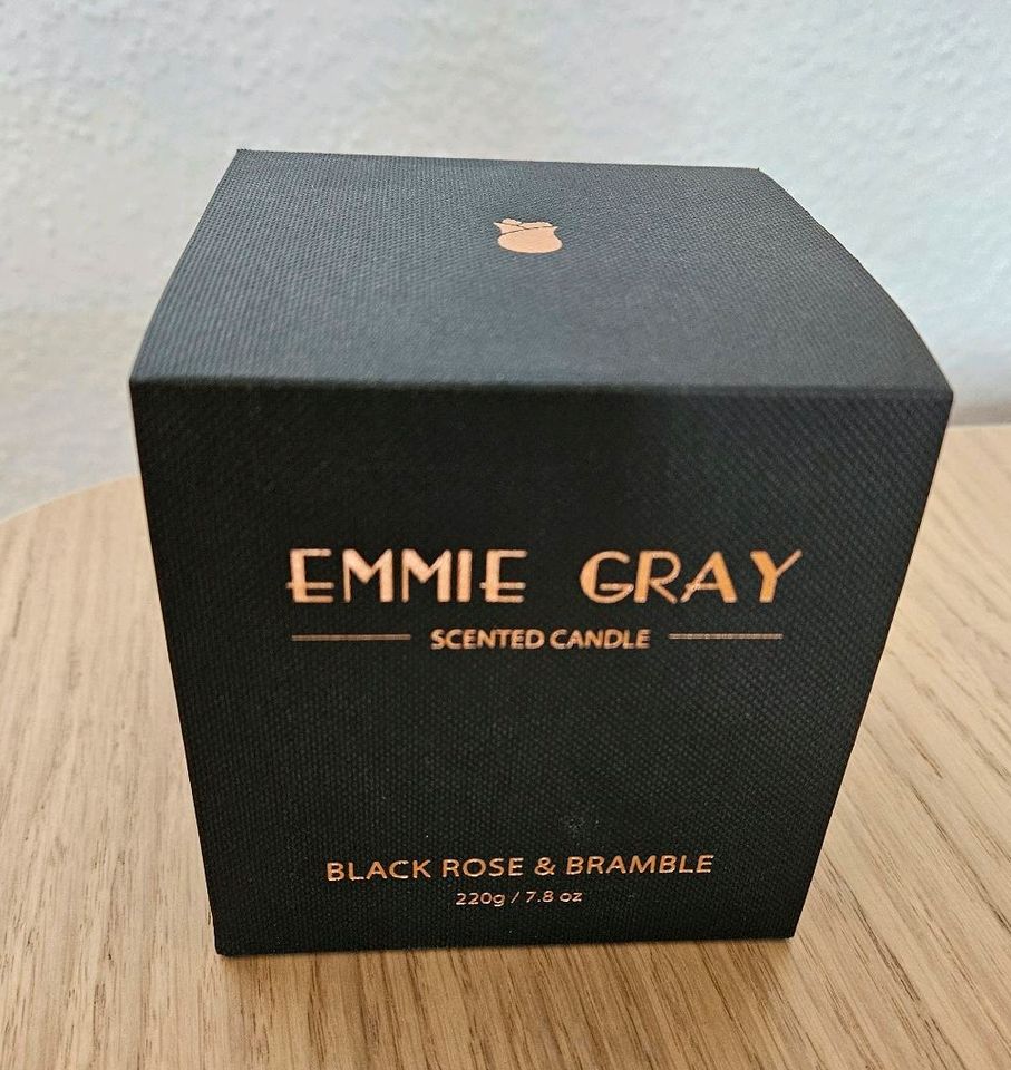 Emmie Gray Kerze - Scented Candle - Black Rose & Bramble 220g in Geldern