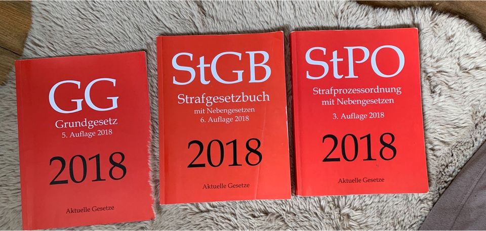 Grundgesetz (GG) Strafgesetz (StGB), Strafprozessordnung (StPO) in Bautzen