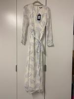 Neues, wunderschönes Chiffonkleid von Joop Gr. 42 Hessen - Hünstetten Vorschau