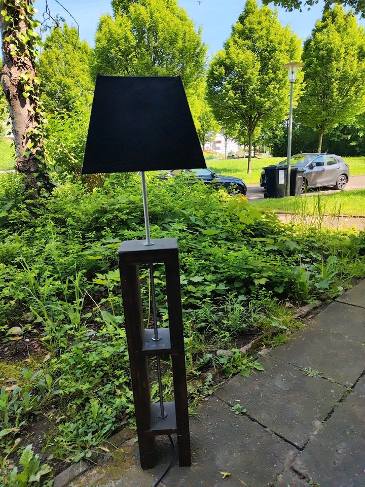 DIY Stehlampe in Bottrop