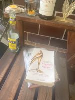 Buch Roman Champagner und stilettos Sachsen - Hoyerswerda Vorschau