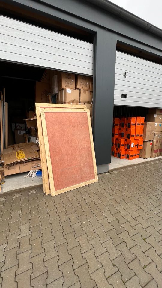 Holzkisten für große und kleine Produkte zum Transportieren. in Hamburg