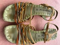 Hübsche Tamaris-Sandalen aus echtem Leder, Gr.39 Baden-Württemberg - Metzingen Vorschau