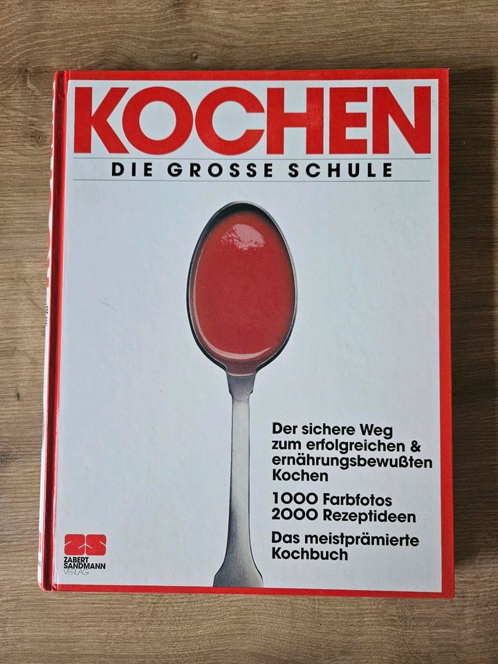 8 Kochbücher in Untergruppenbach