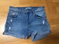 Short Bershka Jeanshose Größe 38 Bayern - Simbach Vorschau