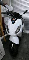 nur bis 09.06. Piaggio 1+ Elektroroller Motorroller in weiss NEU Nordrhein-Westfalen - Herford Vorschau