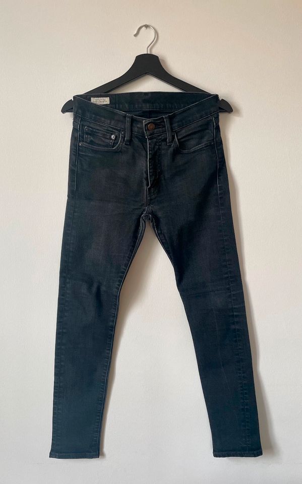 Levi’s Jeans 519 | Extreme Skinny | schwarz, Größe W29 L30 in München