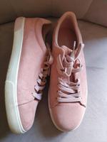 Schuhe von divided Größe 40 Bayern - Kleinwallstadt Vorschau
