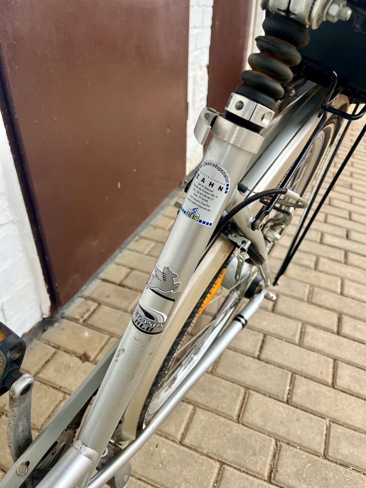 Damenrad Fahrrad Pegasus Streetline Alu 7-Gang Gänge Box Korb in Habichtswald
