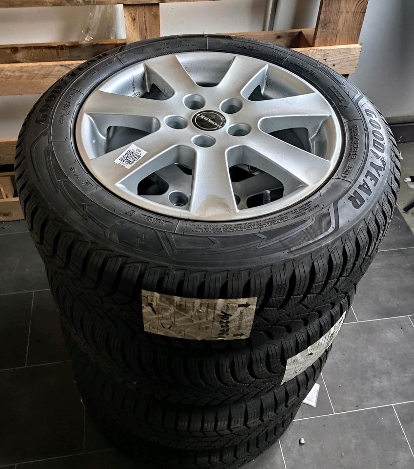 ✓ VW T-ROC TOURAN 2 205/60 R16 WINTERREIFEN WINTERRÄDER in Herten