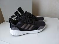 adidas Sportschuhe, Neu m. Etikett u.  OVP, UK 61/2, RRP 90 Euro Bayern - Kitzingen Vorschau