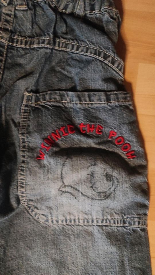 Disney Jeans-Shorts kurze Hose Winnie Pooh H&M Gr. 122 in Chieming