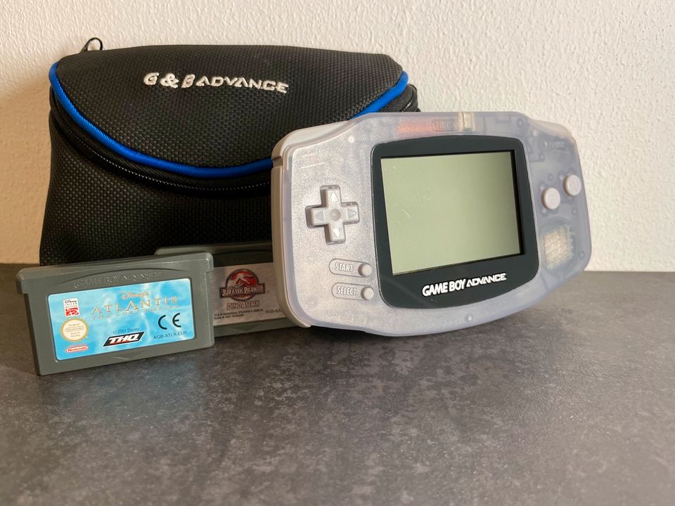 Retro Nintendo Gameboy Advance Clear Blue mit Spielen und Tasche in Göllheim