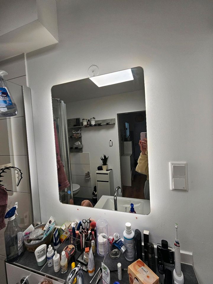 Beheizter Badezimmerspiegel 60x80cm in Mauritz