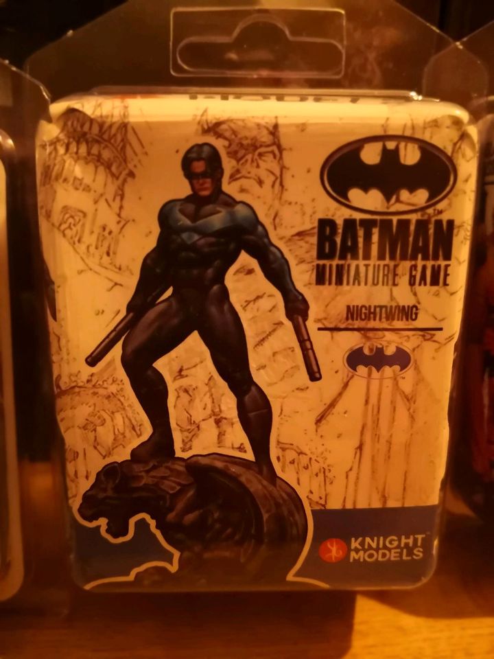Nightwing Batman Miniature Game in Linden