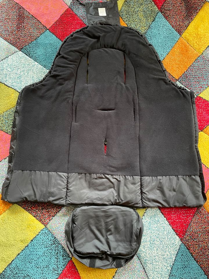 Kaiser Fußsack Iglu Thermo Fleece schwarz in Wetzlar