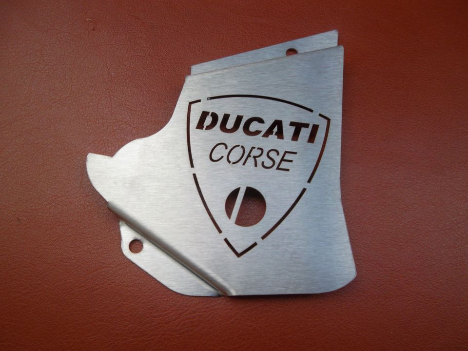 Ducati Ritzelabdeckung Edelstahl900 SS,IE Monster 916 996 998 749 in Pfatter