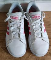 Adidas Sneaker weiß mit pinken Glitzer Streifen Hessen - Friedberg (Hessen) Vorschau