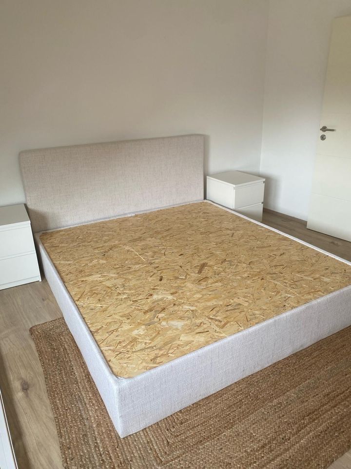Bett Doppelbett inklusive Matratze in Homburg